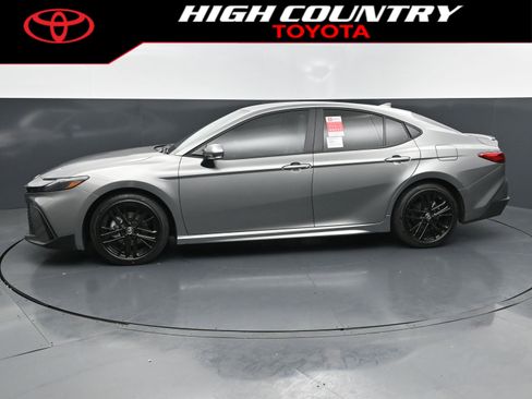 New 2026 Toyota Camry SE FWD image 2