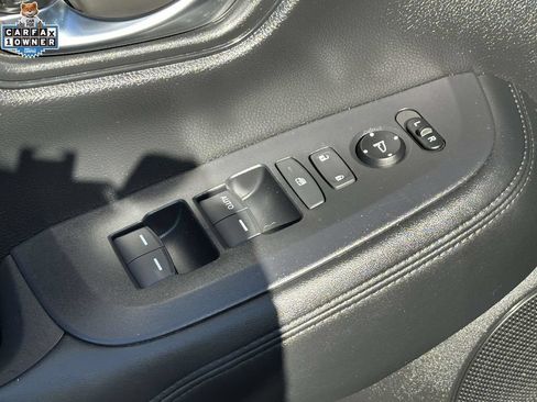 Used 2024 Honda HR-V LX image 15