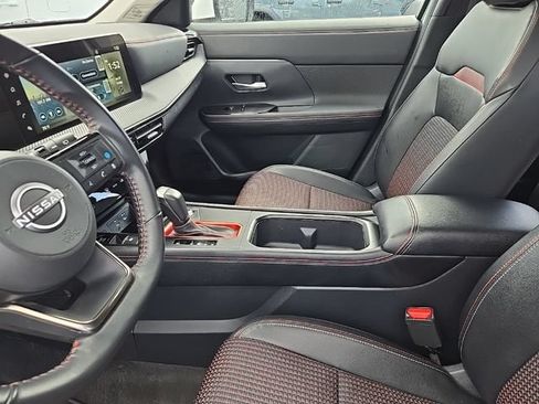 Used 2025 Nissan Kicks SR w/ Illumination Package AWD/4WD image 23