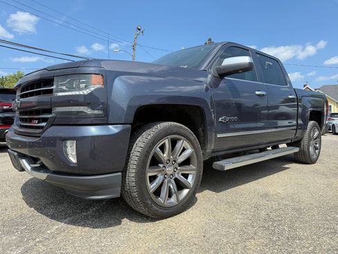 Used 2018 Chevrolet Silverado 1500 LTZ Z71 w/ Centennial Edition AWD/4WD image 2