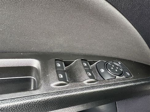 Used 2018 Ford Fusion SE image 29