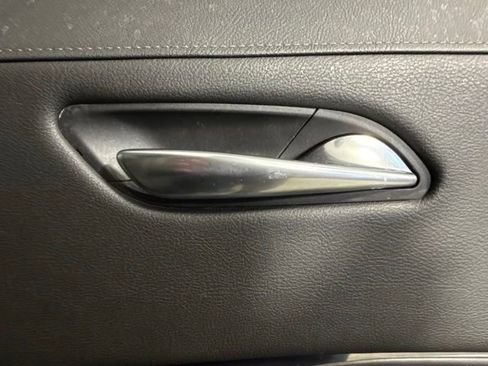 Used 2019 Cadillac XT4 Luxury w/ Cold Weather Package image 28