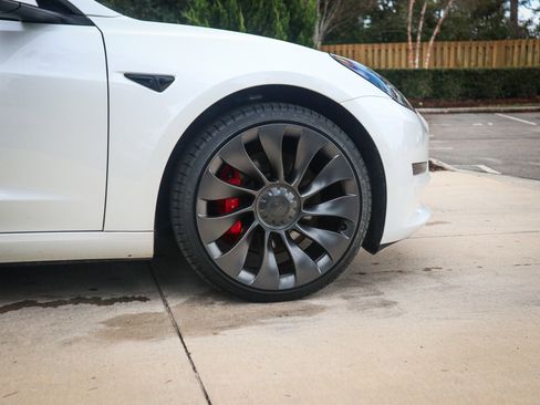 Used 2023 Tesla Model 3 Performance image 10