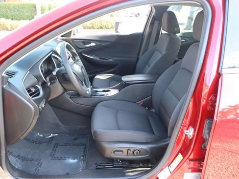 Used 2024 Chevrolet Malibu LT FWD image 16