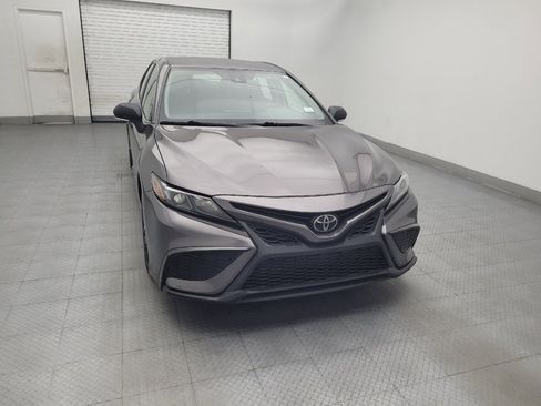Used 2022 Toyota Camry SE FWD image 14