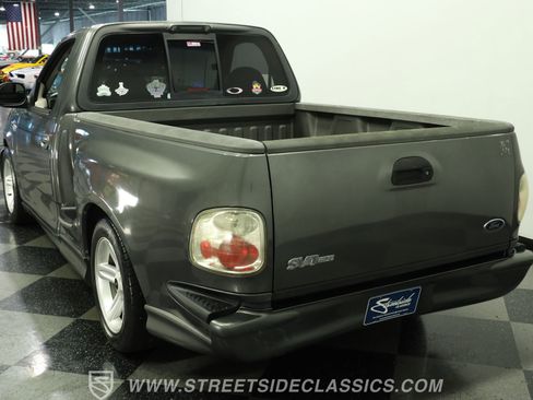Used 2003 Ford F150 Lightning RWD image 8