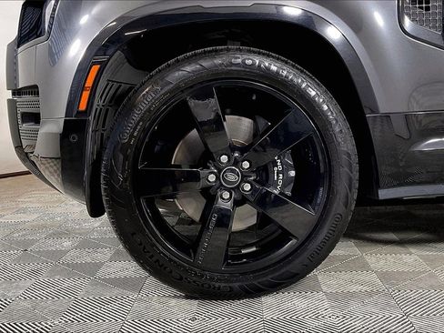 Used 2023 Land Rover Defender 110 V8 image 8