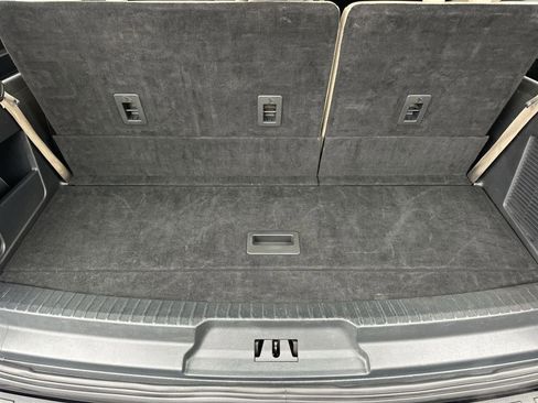 Used 2024 Ford Expedition Limited image 20
