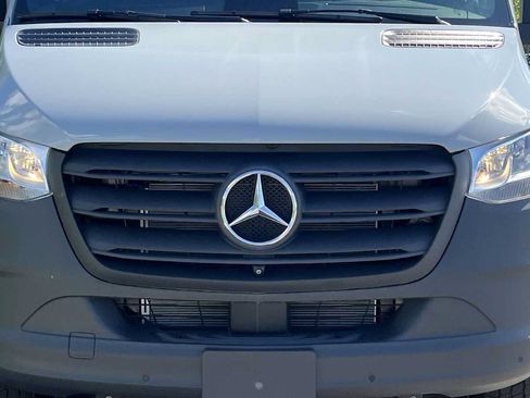 New 2026 Mercedes-Benz Sprinter 2500 image 21
