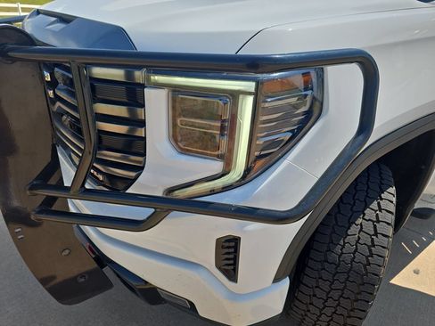 Used 2022 GMC Sierra 1500 AT4 AWD/4WD image 30