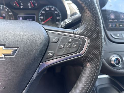 Used 2025 Chevrolet Malibu LT FWD image 18