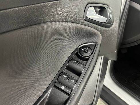 Used 2018 Ford Focus SE w/ Interior Protection Package FWD image 14