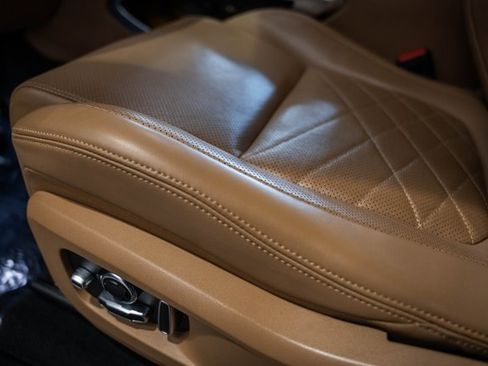 Used 2022 Jaguar F-PACE S image 33