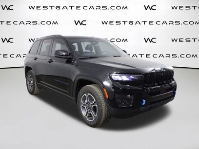 Used 2022 Jeep Grand Cherokee Trailhawk w/ Advanced Protech Group II