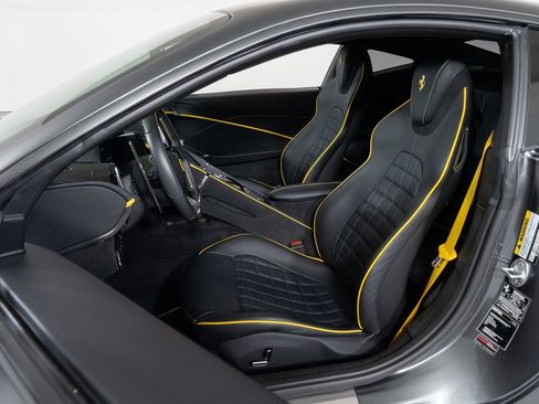 Used 2024 Ferrari Roma image 5