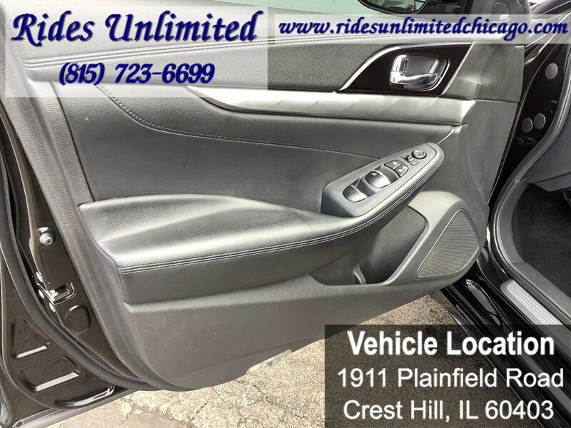 Used 2017 Nissan Maxima SR w/ Midnight Edition FWD image 14