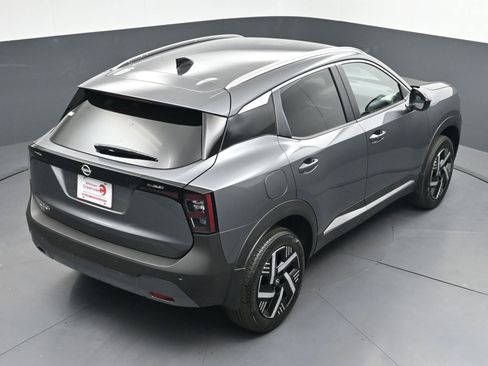 Used 2026 Nissan Kicks SV FWD image 32