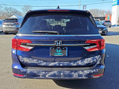 Used 2024 Honda Odyssey Elite image 5
