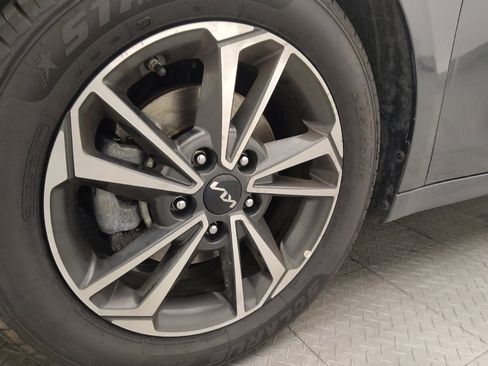 Used 2024 Kia Forte LXS FWD image 31