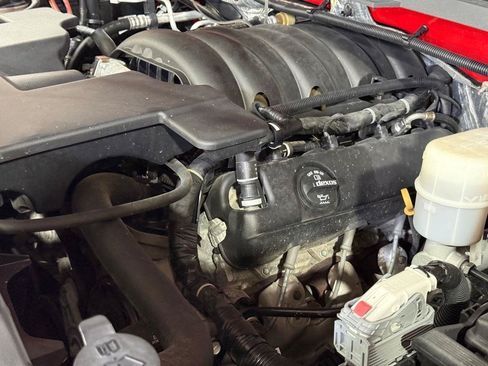 Used 2017 Chevrolet Silverado 1500 LTZ w/ Sport Package AWD/4WD image 32