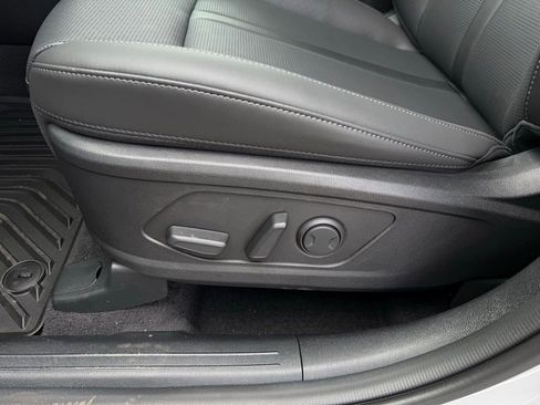 New 2026 Kia Sorento S AWD/4WD image 12