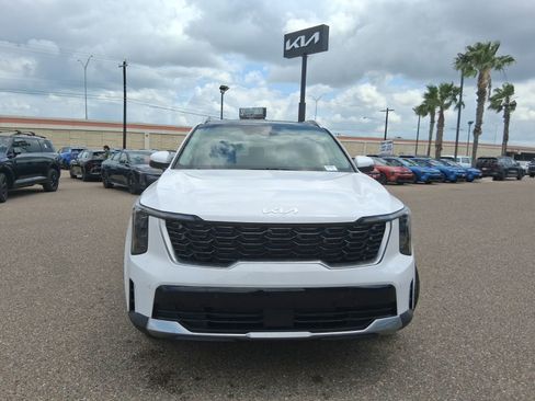 New 2026 Kia Sorento S w/ S Panoramic Sunroof Package FWD image 2