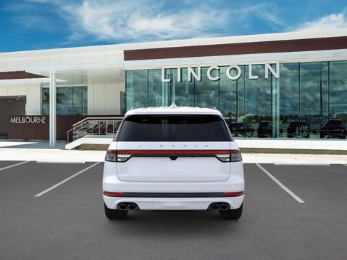 New 2026 Lincoln Aviator Reserve w/ Luxury Package RWD image 5
