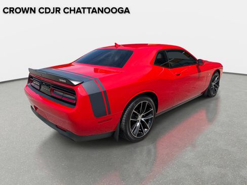 Used 2016 Dodge Challenger R/T Scat Pack RWD image 5
