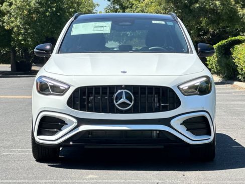 New 2025 Mercedes-Benz GLA 35 AMG 4MATIC image 5