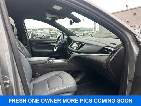 Used 2023 Buick Enclave Premium FWD image 6