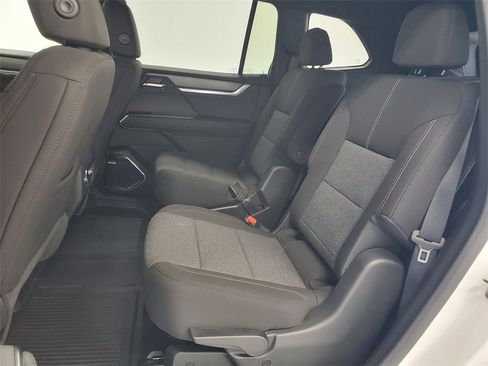 New 2026 GMC Acadia Elevation w/ LPO, Floor Liner Package image 24