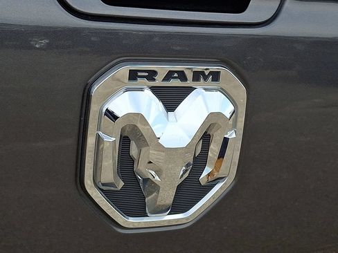 Used 2022 RAM 1500 Laramie AWD/4WD image 31
