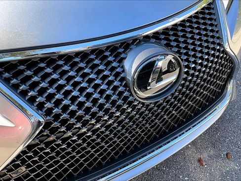 Used 2023 Lexus RC 300 image 29