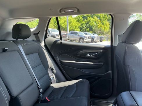 Used 2024 GMC Terrain SLE w/ Driver Convenience Package AWD/4WD image 38