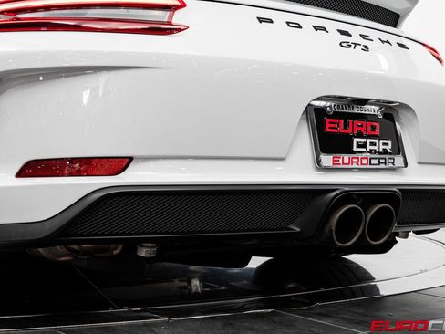 Used 2018 Porsche 911 GT3 image 20