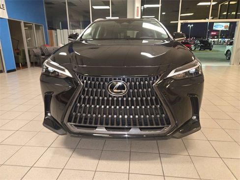 Used 2022 Lexus NX 250 FWD w/ Premium Package image 3