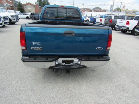 Used 2000 Ford F250 2WD Crew Cab Super Duty image 4