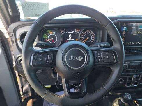 Used 2024 Jeep Wrangler Unlimited Sport AWD/4WD image 6