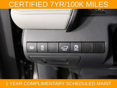 Used 2022 Toyota Camry XLE FWD image 19