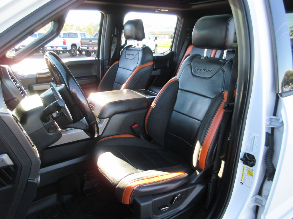 Used 2017 Ford F150 Raptor w/ Equipment Group 802A Luxury AWD/4WD image 23