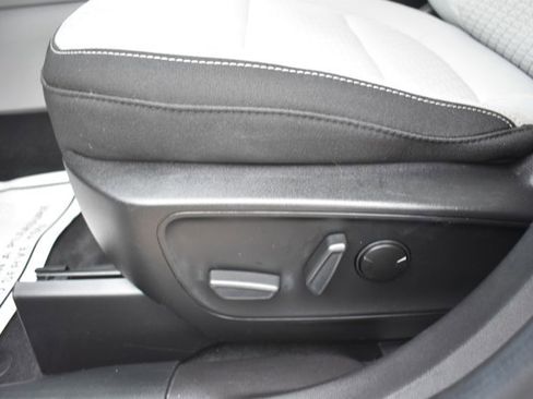 Used 2023 Ford Escape Active image 14