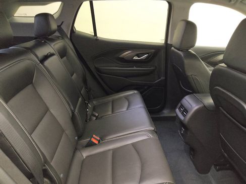 Used 2024 GMC Terrain SLT AWD/4WD image 19