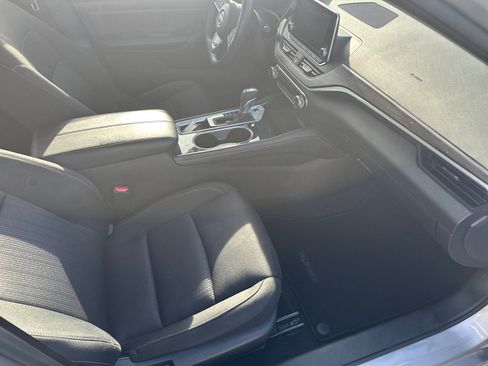 Used 2023 Nissan Altima 2.5 SV image 13