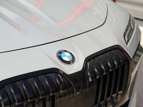 Used 2023 BMW 760i xDrive image 6