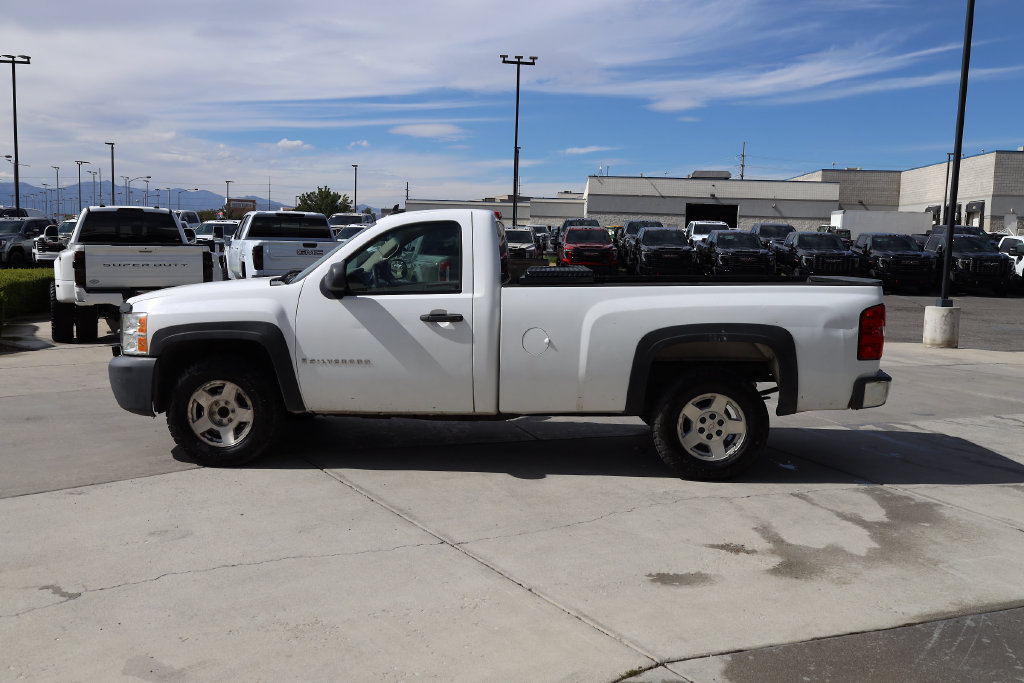 Used 2008 Chevrolet Silverado 1500 W/T RWD image 3
