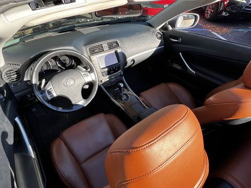 Used 2014 Lexus IS 250C image 57