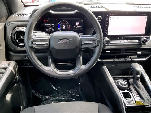 Certified 2024 Chevrolet Colorado Trail Boss w/ Technology Package image 6