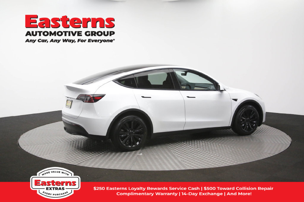 Used 2023 Tesla Model Y Long Range AWD/4WD image 38
