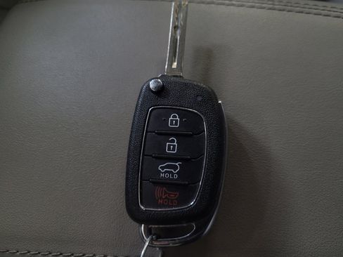 Used 2019 Hyundai Tucson SE AWD/4WD image 32