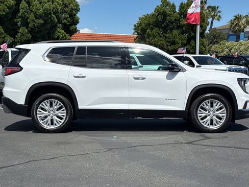 New 2026 GMC Acadia Elevation w/ Elevation Premium Package AWD/4WD image 3
